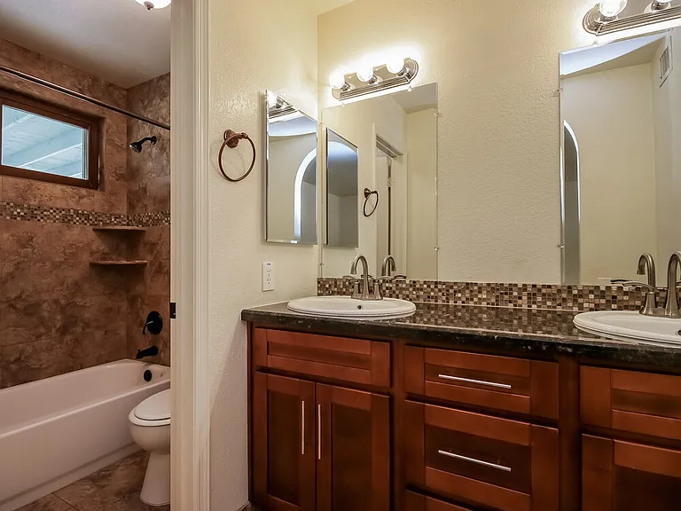 378 S Galaxy Dr — Photo 9