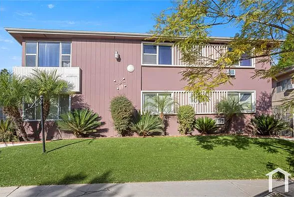 2 bed, 775 sqft, $2,195 — Photo 2