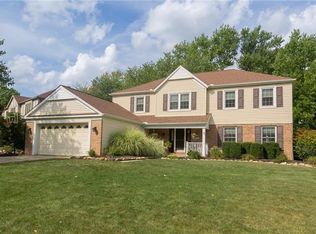 16974 Willow Wood Dr, Strongsville, OH