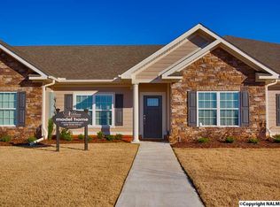 28 Moore Farm Cir NW, Huntsville, AL 35806
