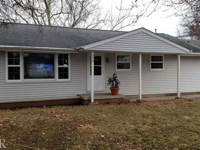 206 E 2nd St, Mackinaw, IL, 61755