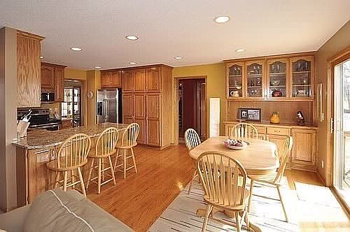 5th image of 5011 Ladyslipper Ave N