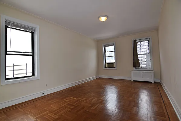 Rented by Zuz Realty | media 8
