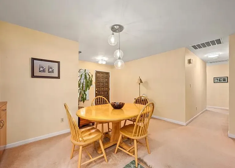 4234 Burrell Way — Photo 7