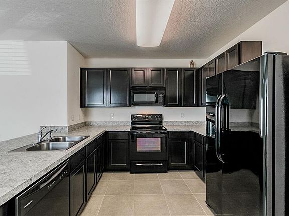 5th image of 12024 Suburban Sunrise St