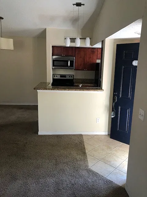 5128 Conroy Road - 1 — Photo 4