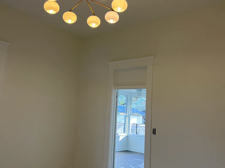 108 3rd Ave — Photo 6