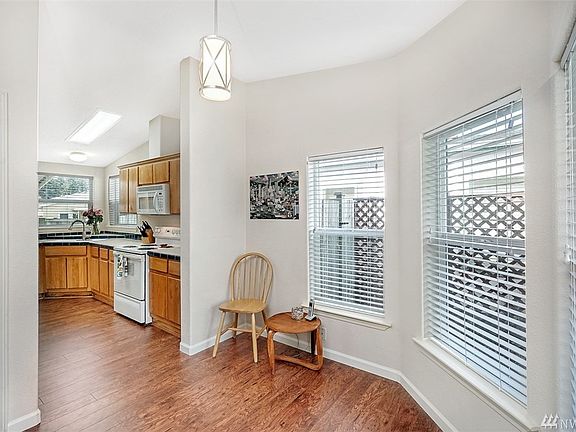 4th image of 17708 21st Ave E
