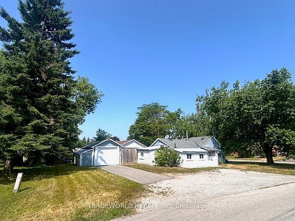 2nd image of 137 King St