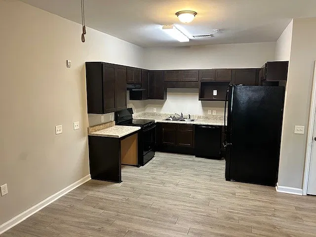 1 bed, 606 sqft, $1,225 — Photo 3