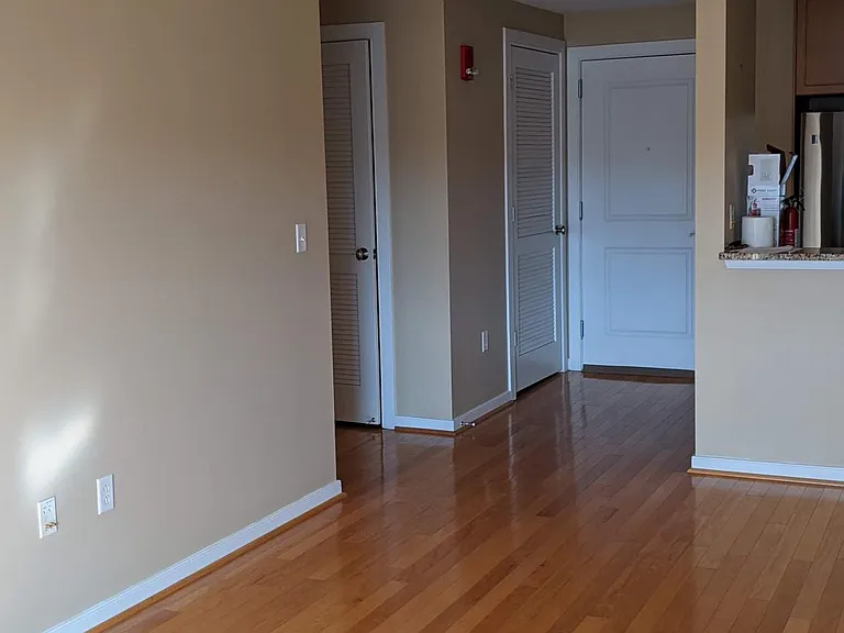20 Livingston Ave #705 — Photo 4
