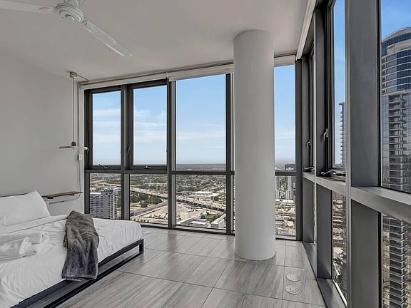 4th image of 50 NE 8th St #2407