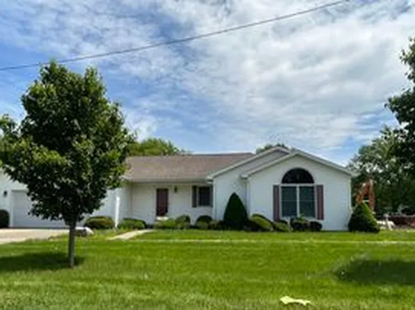 104 N Leeney St, Ogden, IL 61859