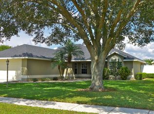 2240 Palmview Cir E, Auburndale, FL 33823