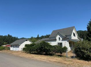 455 Alder St, Falls City, OR