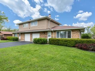36 Burnett Ave, Lake Villa, IL 60046