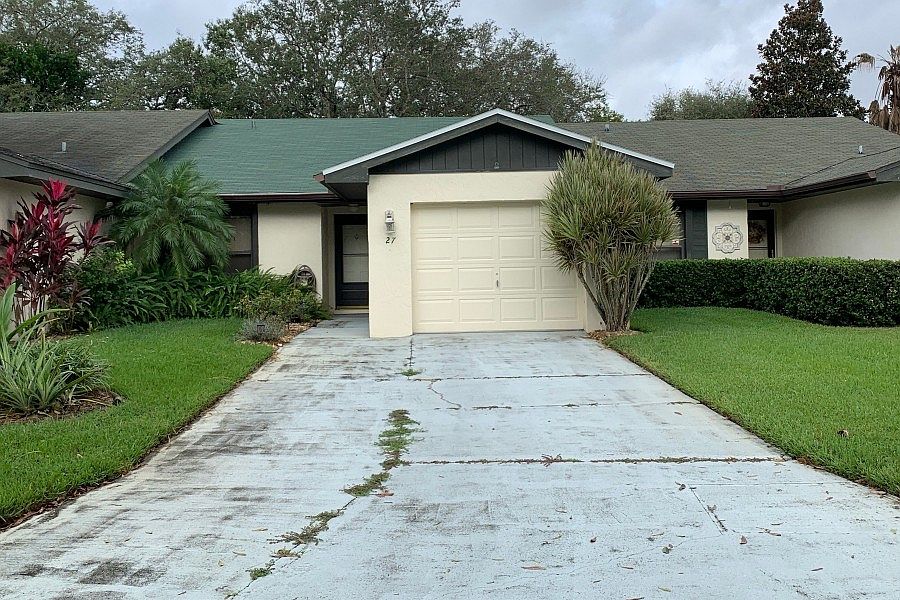 1st image of 27 Buck Cir