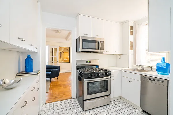 Sold by Compass | media 11