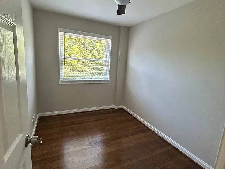 7418 W Park Dr — Photo 8