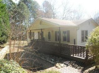 4291 Bartow Carver Rd, Acworth, GA 30102