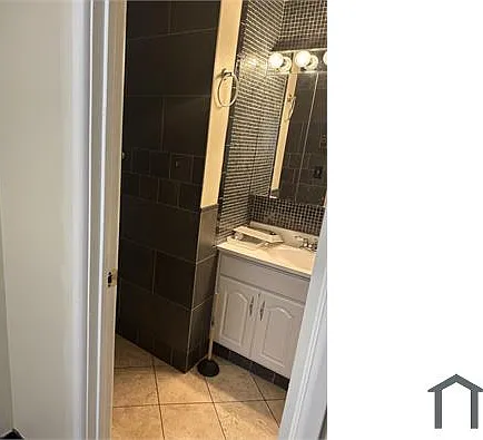 20 Burgundy Hill Ln #20 — Photo 2