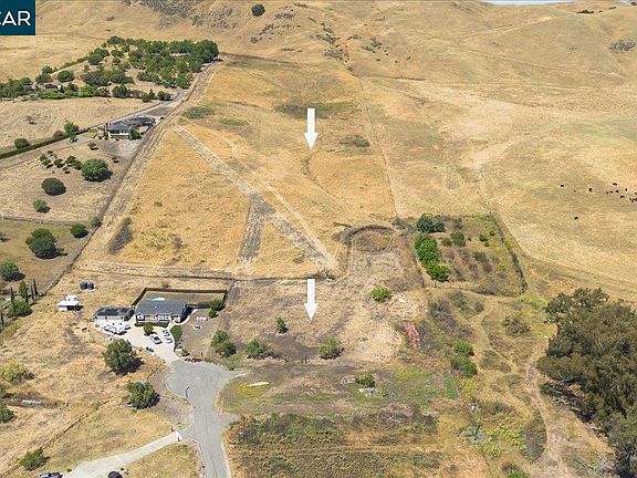 2nd image of LOT 4 Silveira Ln