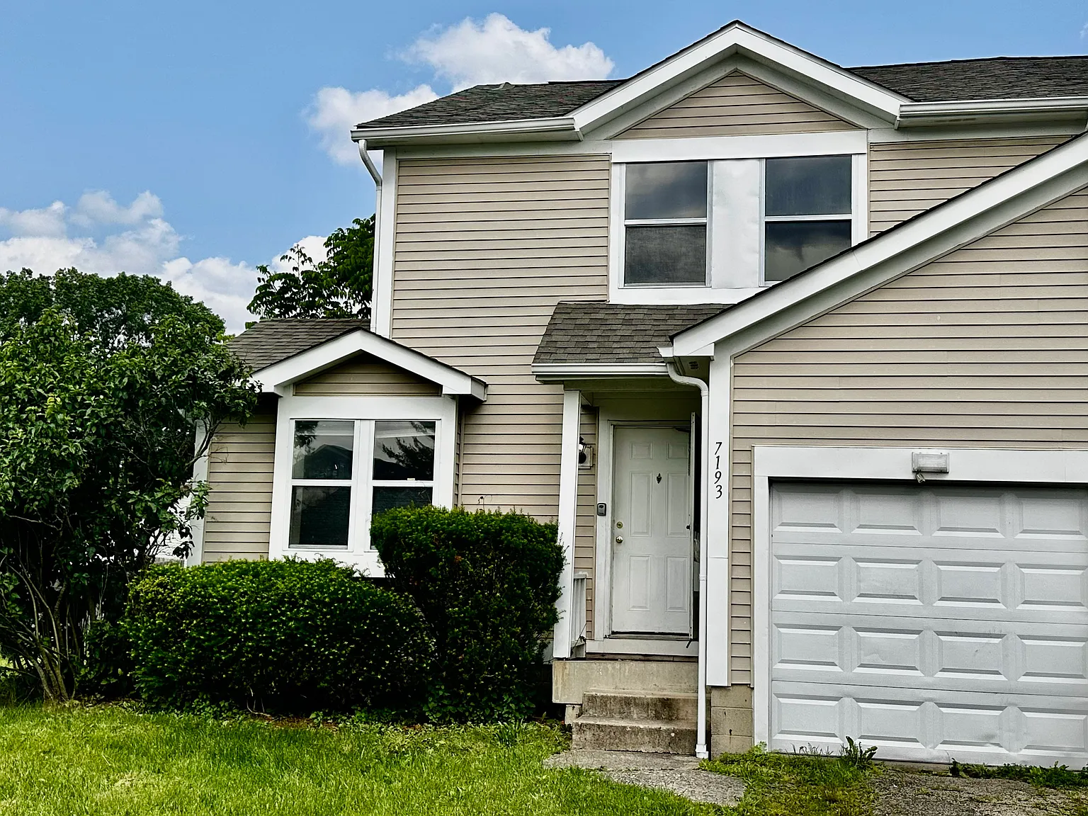 3 bed, 1.5 bath, 1315 sqft, $1,750 — Photo 2