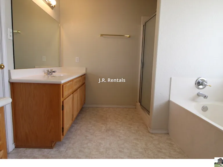1906 Flagstaff Dr — Photo 91