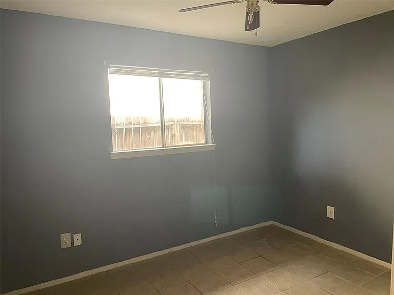 10751 Corona Ln — Photo 7