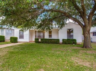 524 Euclid St, Cleburne, TX 76033