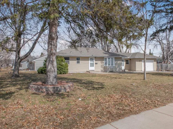 5400 Maryland Ave N, Crystal, MN 55428