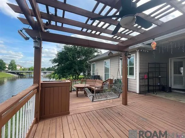 2121 Rockybrook Dr, Baton Rouge, LA 70816