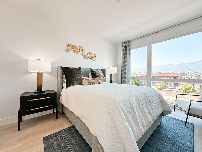 Begonia Place Luxury Apartments — Photo 59