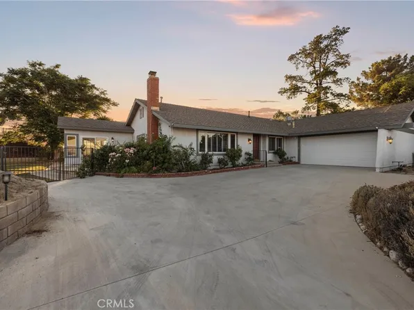 27465 Garza Dr, Santa Clarita, CA 91350