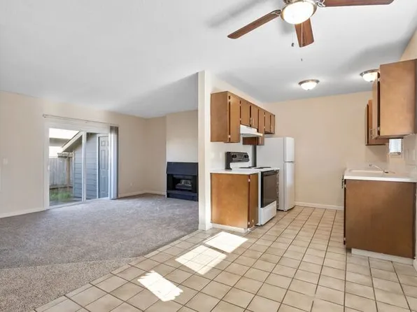 16546 NE Glisan St #32, Portland, OR 97230