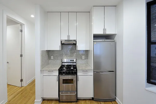 Rented by Aether Property Group | media 17