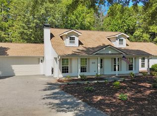 503 Brooks Rd, Brooks, GA 30205