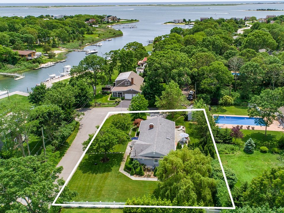 1st image of 6 Wells Ln