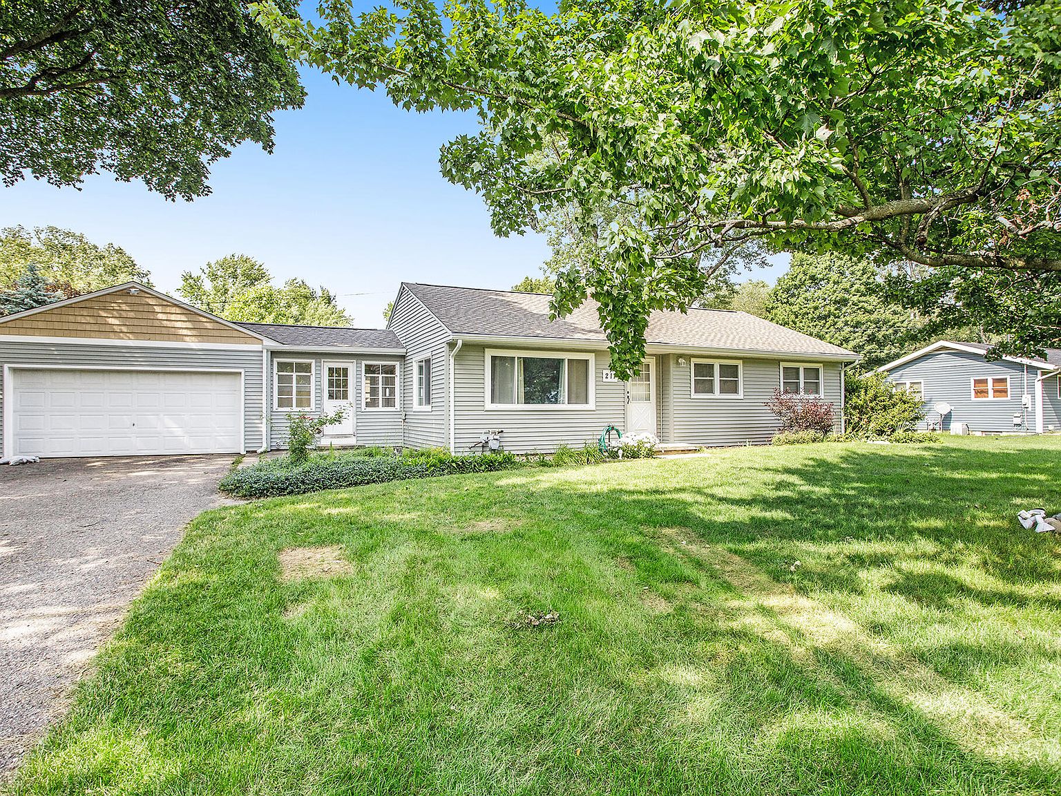 211 Cherrywood Dr, Plainwell, MI 49080 | Zillow