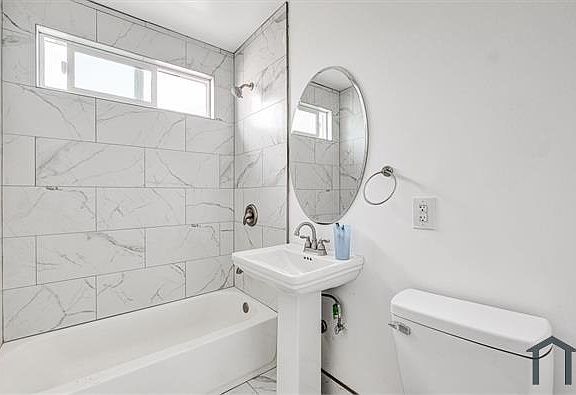 4th image of 2130 6th Ave #6