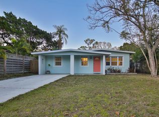 2181 Hyde Park St, Sarasota, FL 34239
