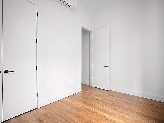 5th image of 10 W 122nd St #2R