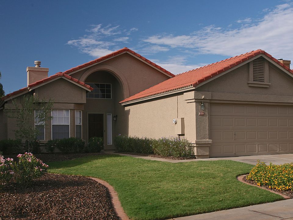 1st image of 3231 E Silverwood Dr
