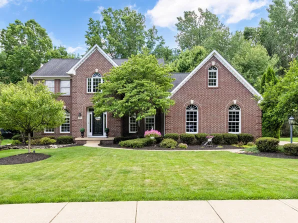 5187 Medallion Dr E, Westerville, OH 43082
