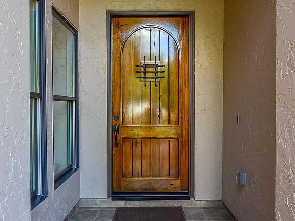 3rd image of 6 Ivy Castle Ct
