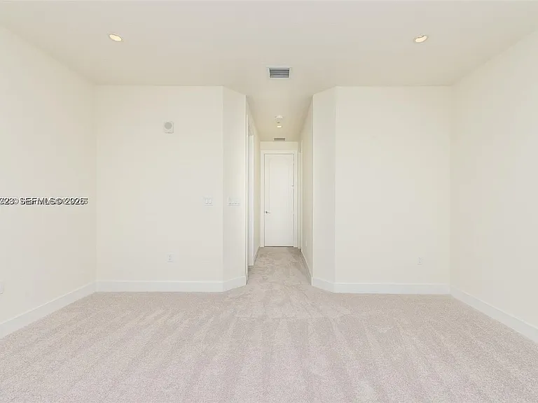 10245 NW 63rd Ter #201 — Photo 6