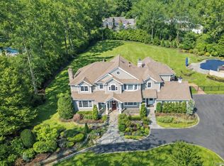 28 Dunlop Road, Huntington, NY 11743