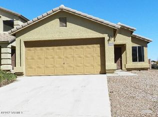 740 W Firehawk Dr, Green Valley, AZ 85614
