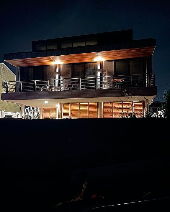 1st image of 15 Pleasant View Dr