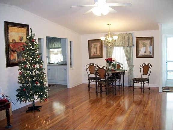 4th image of 5486 Laurel Oak Dr